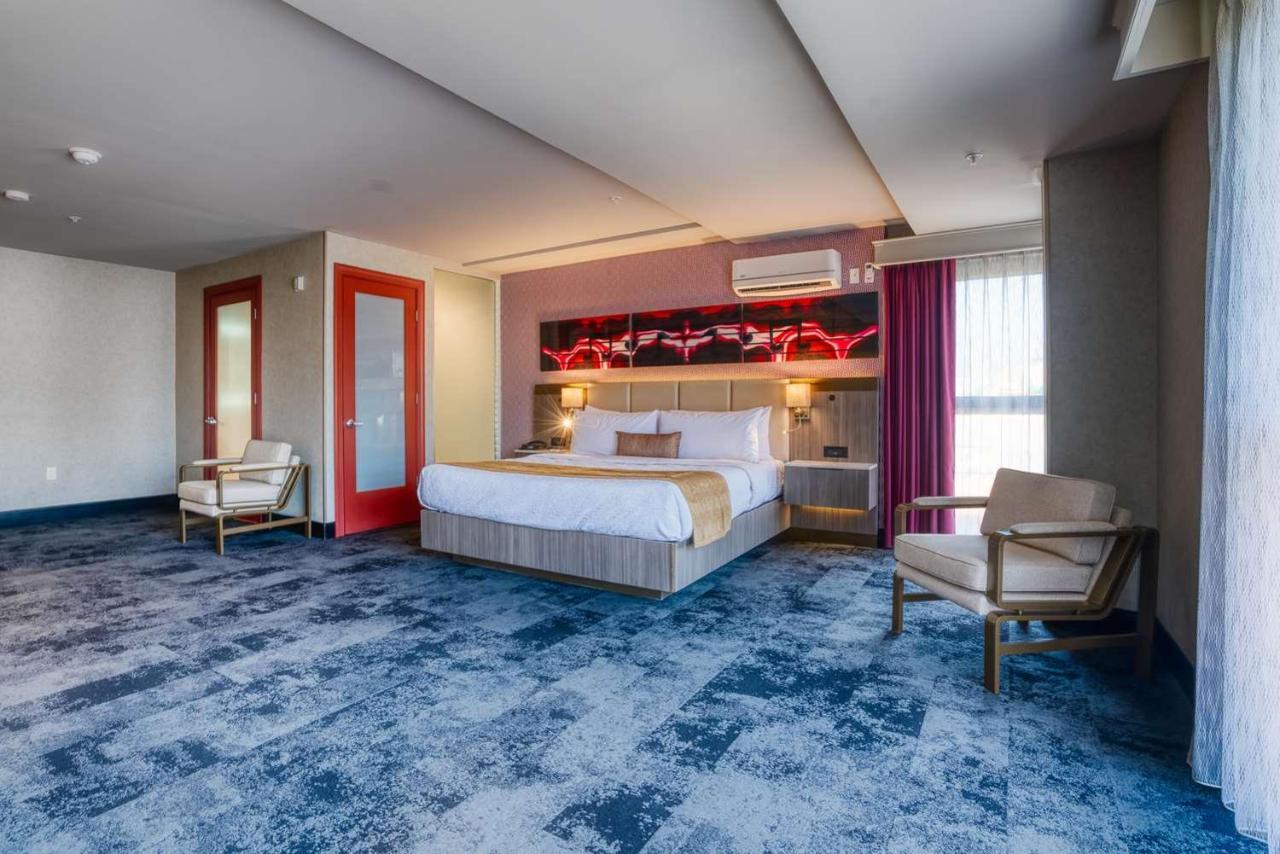 Best Western Premier Noho Inn - Los Angeles — Photos 1